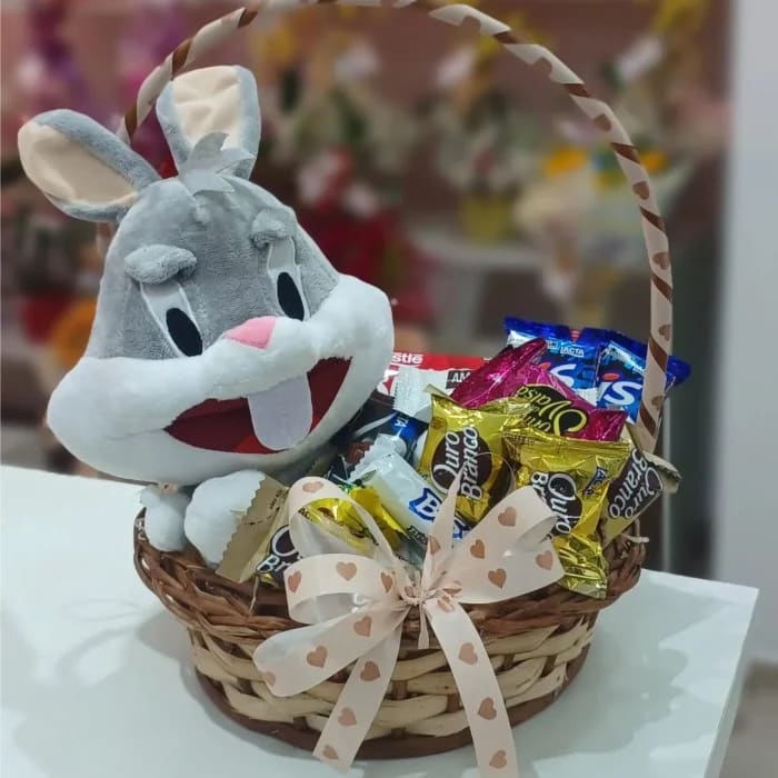 Cesta de Chocolates e Doces Animado Perna Longa
