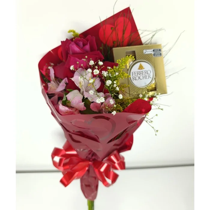 Buquê de 1 Rosa Vermelha Solitária com Ferrero Rocher T4 50 g (cinquenta gramas)